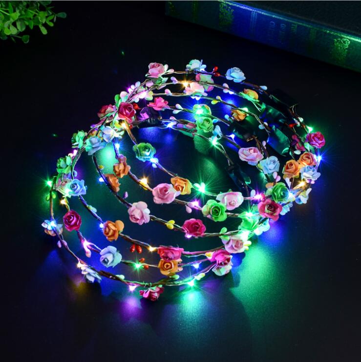 200PCS Creative Luminous Necklace Toys Party Light Up Flashing Cartoon Led Necklace Girls Baby Toy Gifts Light-up Toys Randomly