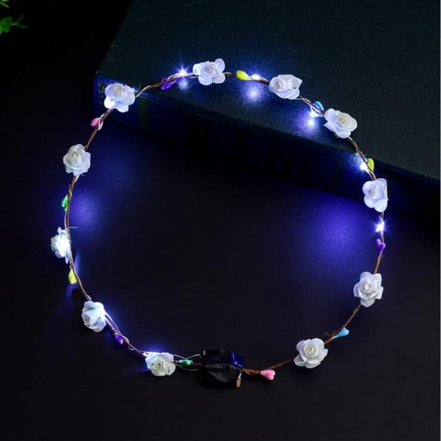 200PCS Creative Luminous Necklace Toys Party Light Up Flashing Cartoon Led Necklace Girls Baby Toy Gifts Light-up Toys Randomly