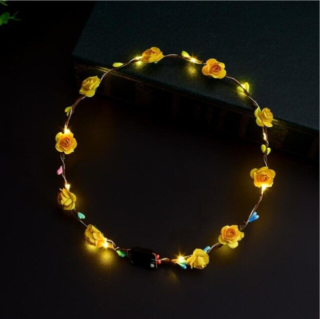200PCS Creative Luminous Necklace Toys Party Light Up Flashing Cartoon Led Necklace Girls Baby Toy Gifts Light-up Toys Randomly