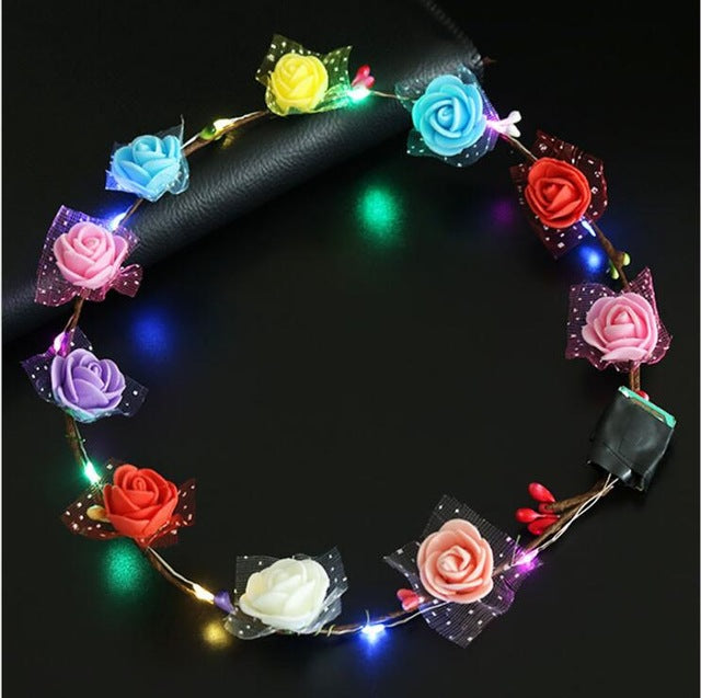 200PCS Creative Luminous Necklace Toys Party Light Up Flashing Cartoon Led Necklace Girls Baby Toy Gifts Light-up Toys Randomly
