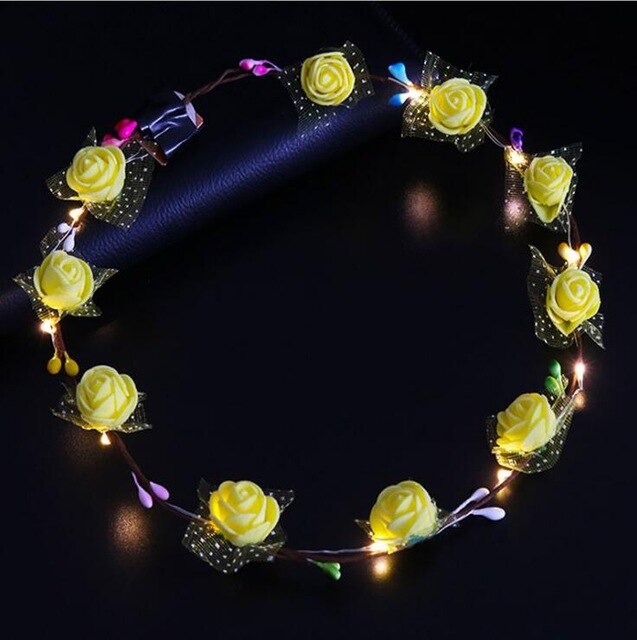 200PCS Creative Luminous Necklace Toys Party Light Up Flashing Cartoon Led Necklace Girls Baby Toy Gifts Light-up Toys Randomly